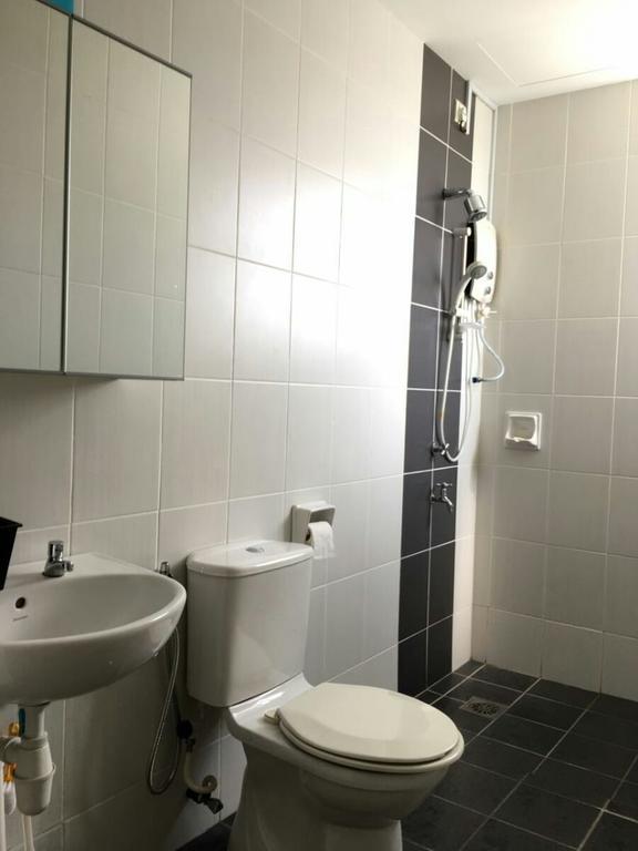Sandakan Spacious And Comfortable Pool View Condo Eksteriør bilde